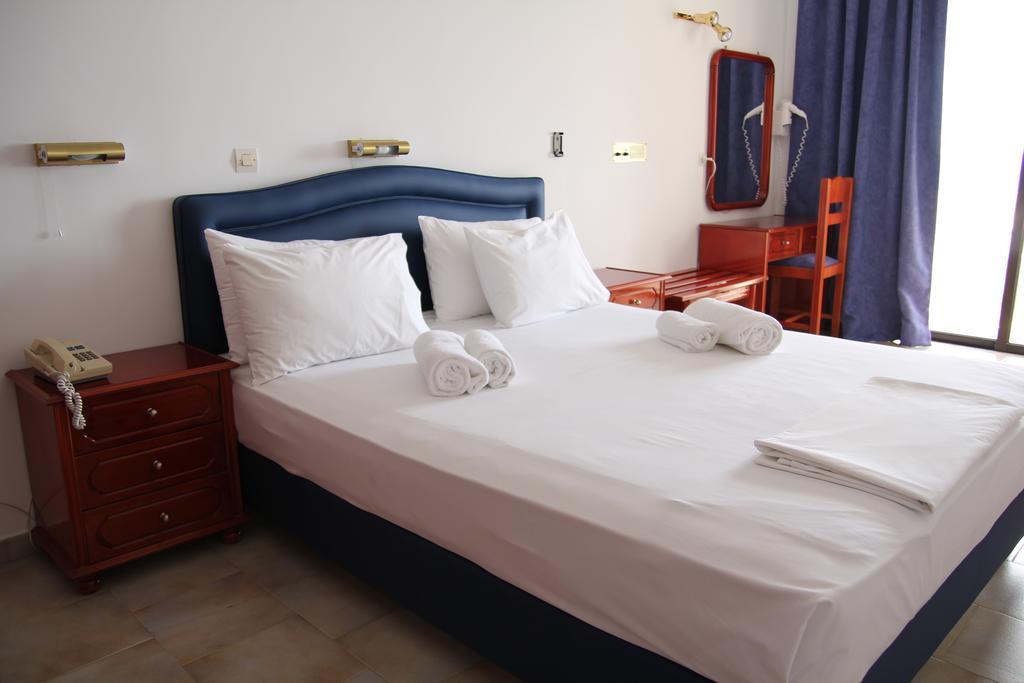 Mediterranean Hotel Karpathos Chambre photo
