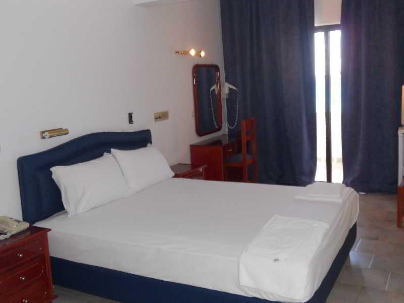 Mediterranean Hotel Karpathos Extérieur photo